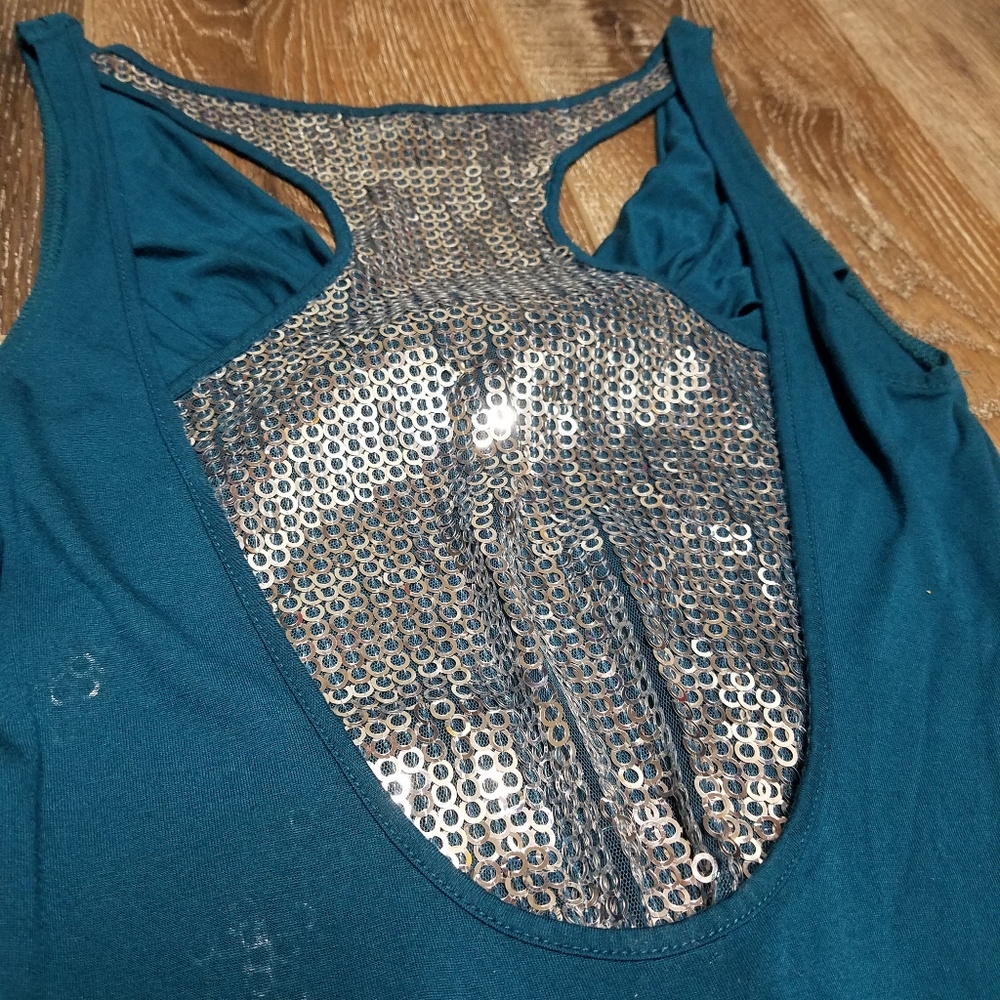 🏷Express Sequin Racerback Shirt - Picture 2 of 6